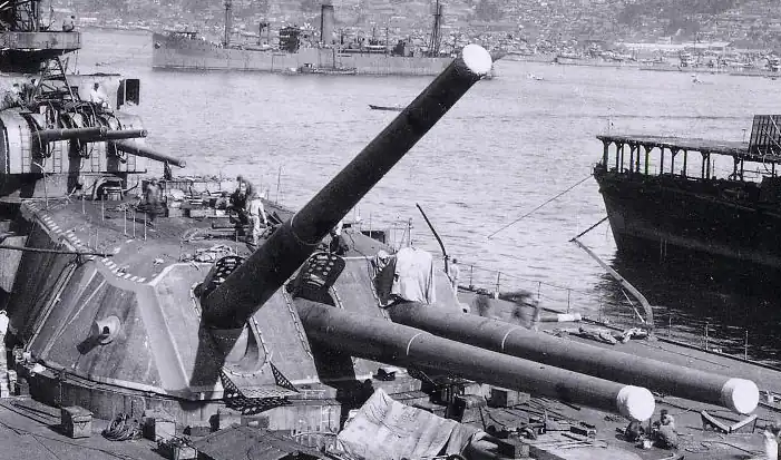 Yamato%27s_main_battery_guns_18.1%E2%80%9DL45_Type_94.jpg