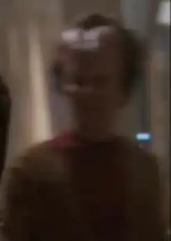 Alien nightclub patron 5