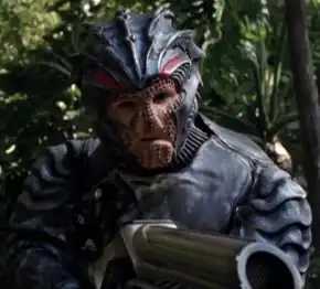 An unnamed Hirogen male in Hunting gear (2377)