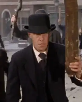 ... as a Betan passerby