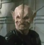 Dee'Ahn's species prisoner