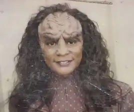 A makeup continuity Polaroid of Lee from "Rightful Heir"