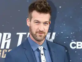 Kenneth Mitchell in 2018