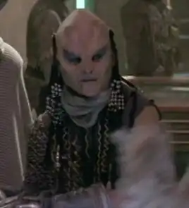 ... as an alien bar patron