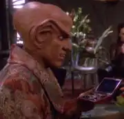 Quark-with-Andarian-glass-beads