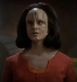 Rekelen, a Cardassian female