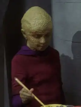 ... as a Suliban girl