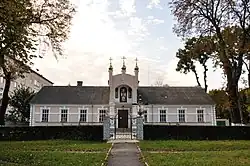 Dombrowski manor