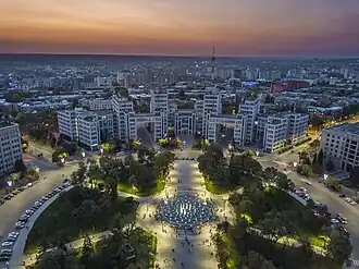 Derzhprom in Kharkiv by Sergei Serafimov, Samuel Kravets and Mark Felger (1925–1928)