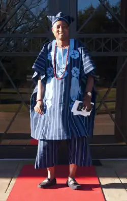 Bùbá àti Kèmbè. Agbada top with short baggy pants[183]