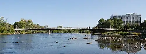 Adàwe Crossing looking south (upstream)