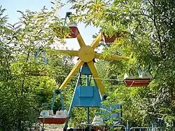 A Ferris wheel in the main park of Sülüktü