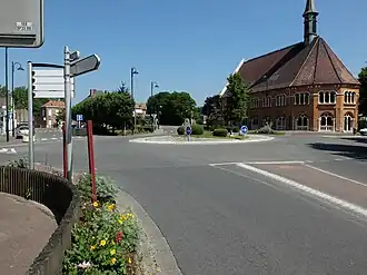 Location of Courchelettes within the Arrondissement of Douai