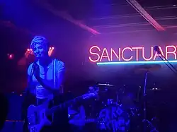 Jael Holzman performing with Ekko Astral