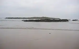 Eyebroughy, with rocks in foreground