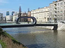 Bridge "Festina lente" in front of ALU