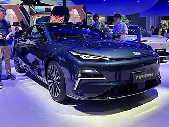 Geely Galaxy Starshine 8