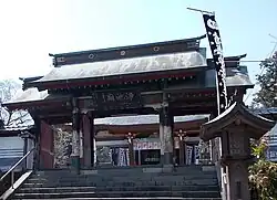 Gate at Jōchibyō, the grave of Katō Kiyomasa at Honmyō-ji, Kumamoto