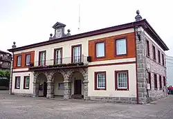 Town hall of Urkabustaiz in Izarra