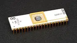 Kvazar Kiev KM1816VE48 (Soviet Union – 8748 clone)