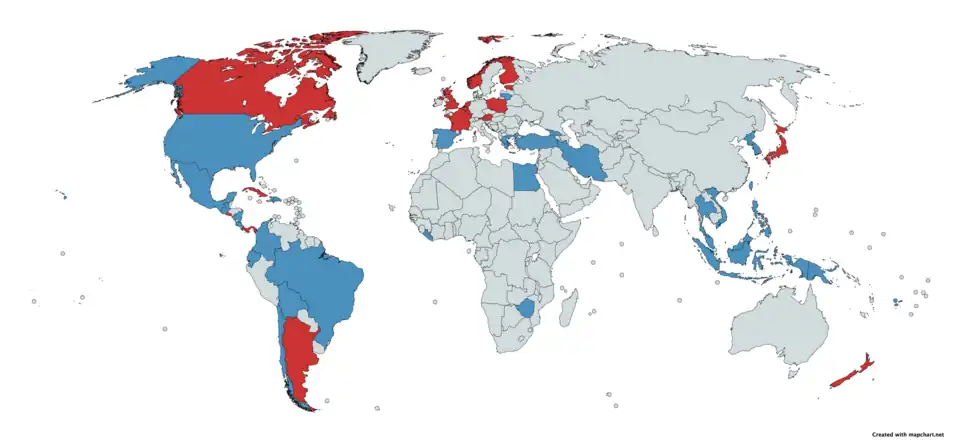 A map with M1911 users in blue and former users in red