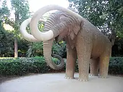 Mamut (1907), by Miquel Dalmau, Parc de la Ciutadella.
