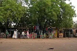 The Market at Garoua The first general hospital in northern Cameroon One of Garoua’s many parks A typical road planification in Sahelian cities Two way road in Garoua BEAC headquarters in Garoua
