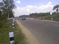 Nh4 in Thiruvalam, Vellore district.