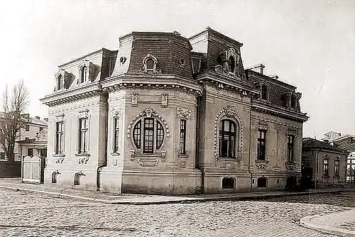 Mix of Beaux Arts and Art Nouveau - Romulus Porescu House (Strada Doctor Paleologu no. 12), Bucharest, by Dimitrie Maimarolu, 1905[62]