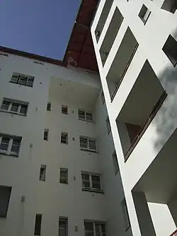 Ossastraße 6, Reuterkiez