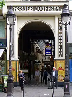 Entrance on the Boulevard Montmartre