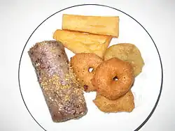 Paung din (ngacheik) with to hpu (Burmese tofu), mashed potato and black gram fritters