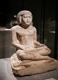 Portrait statue of Henka, administrator of the two pyramids of pharaoh Snofru; 2500–2350 BC; limestone; height: 40&nbsp;cm; Egyptian Museum of Berlin (Germany)