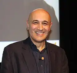 Theoretical physicist Jim Al-Khalili (BSc, 1986; PhD, 1989)