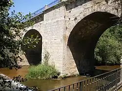 The river on its way under the Carrión de los Condes bridge.