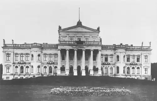 Front of Schloss Putbus