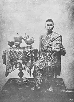 Queen Debsirindra wearing a pha biang, 1855