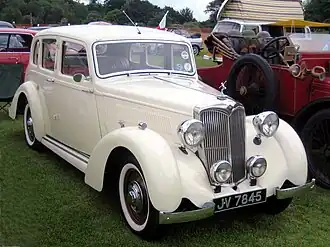 Twelve, six-light saloon 1939, First Nuffield Model