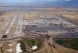 Image 22Salt Lake International Airport is the largest airport in Utah (from Utah)