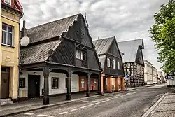 18th-century arcaded houses near Market Square