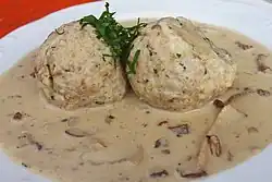 Semmelknödel with mushroom sauce