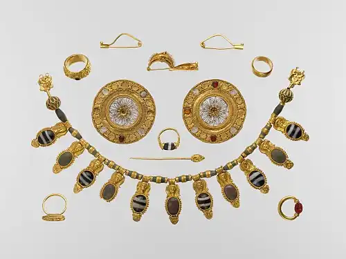 The Vulci set of jewelry; early 5th century; gold, glass, rock crystal, agate and carnelian; various dimensions; Metropolitan Museum of Art