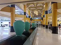 Sunway Pyramid indoors water display