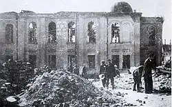 The synagogue ruins in 1941