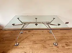 Tecno&nbsp;[it] Nomos table and office desk system by Foster + Partners (1987 award)[45]
