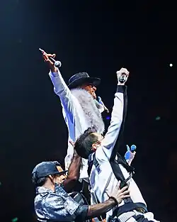 Tik Shiro in MTV Asia Awards 2006