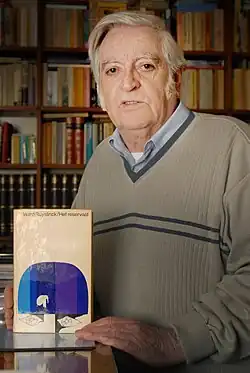 Ward Ruyslinck with the first print of Het reservaat&nbsp;[nl]