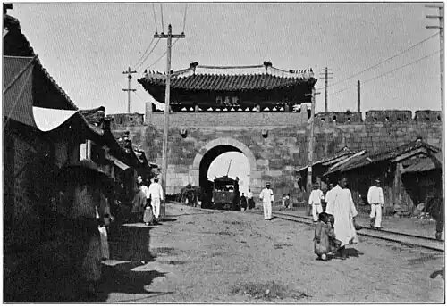 West Gate or "Gate of Generous Righteousness."