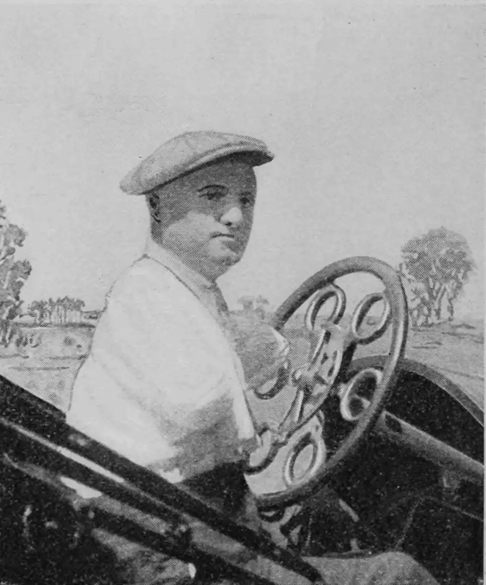 image of the armless man